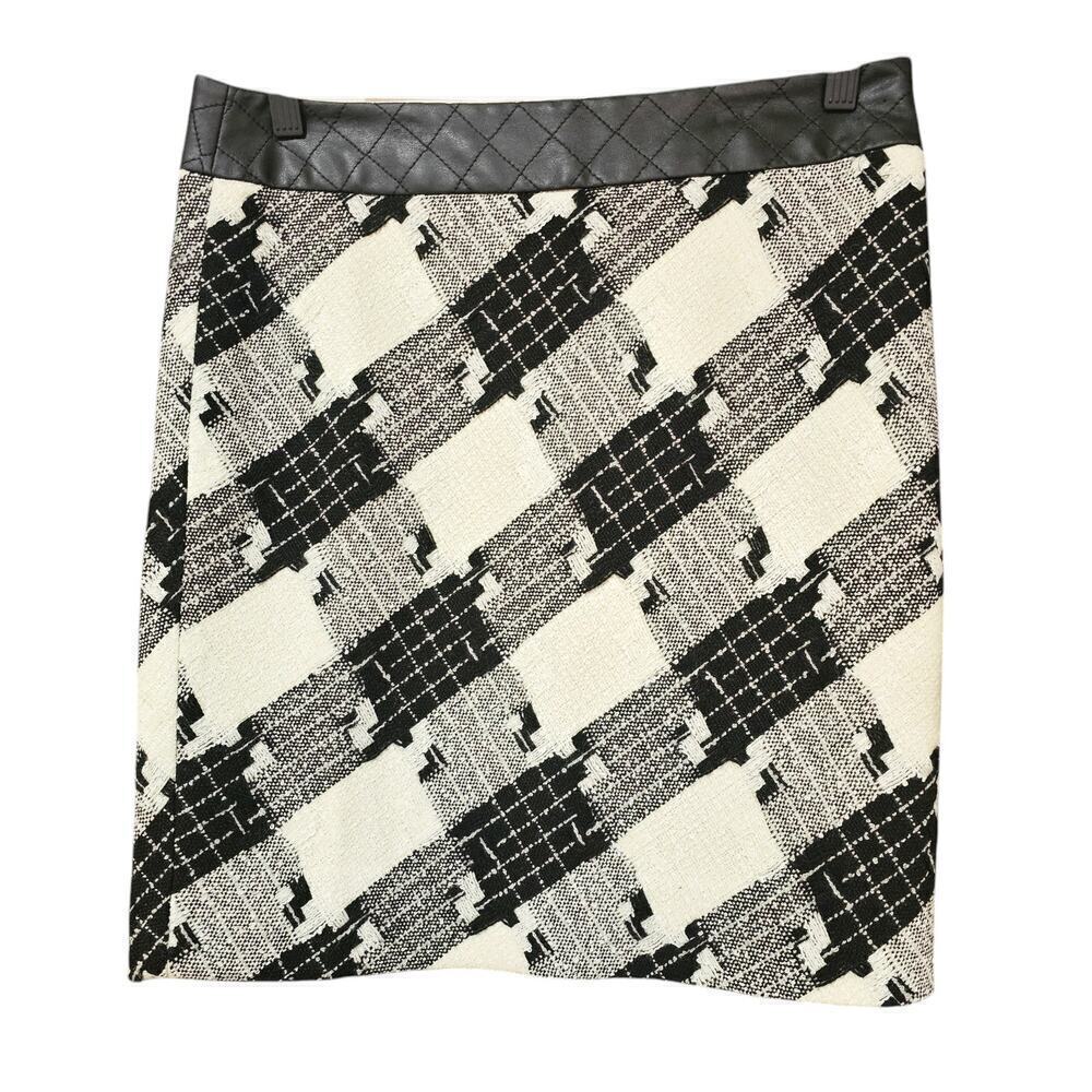 White House Black Market Wool Blend Skirt Plaid Black / Cream Size 6 - Picture 1 of 4
